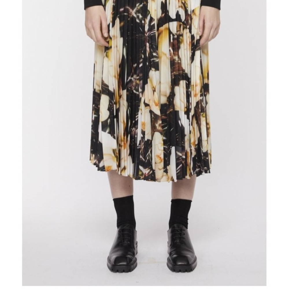 Paul Smith Abstract Orchid Print Pleated  Midi Skirt